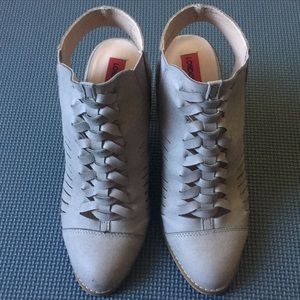 Ankle block heel booties